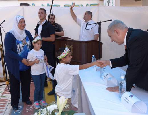 netanyahu-bezoekt-arabische-school