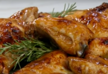 Recept voor vrijdagavond: Kosjere kip met honing (VIDEO)
