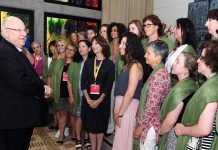 President Rivlin ontmoet moeders van “lone soldiers”