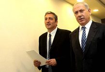 Netanyahu wordt definitief aangeklaagd voor omkoping, fraude en vertrouwensbreuk