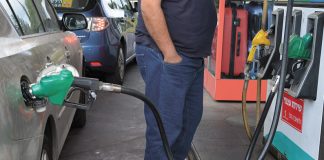 Benzineprijs in Israël daalt naar 1,23 euro per liter